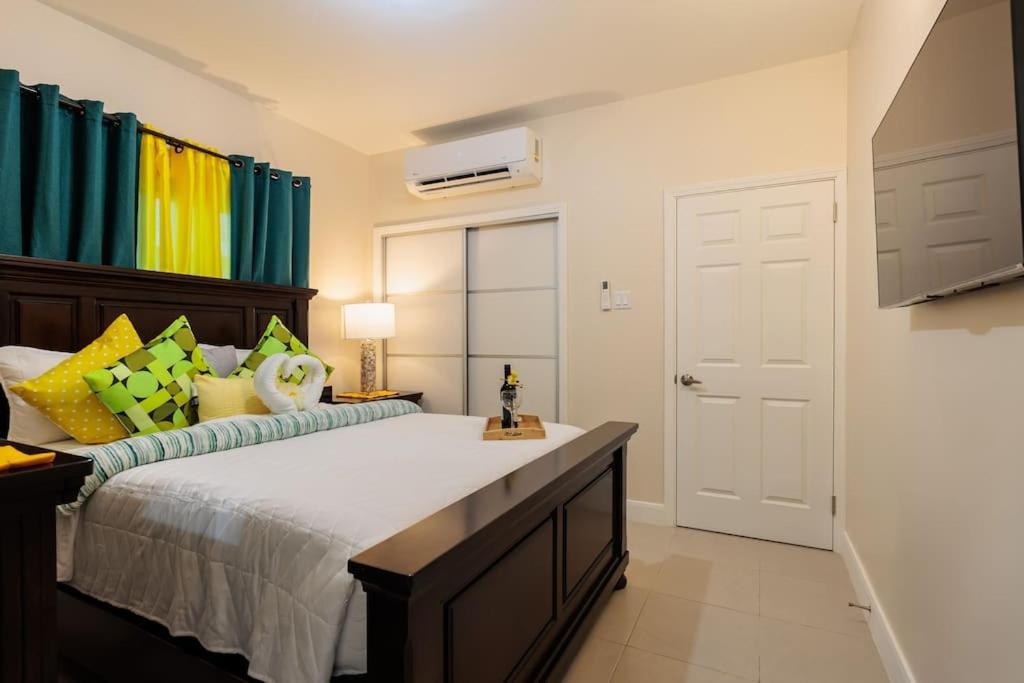 Welcome To Our Ocean View Villa! Lucea Exterior foto